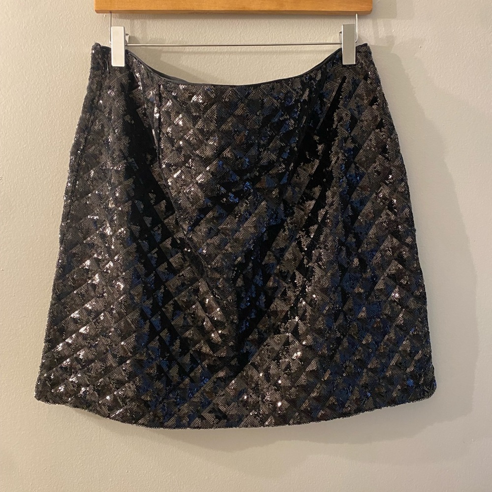 Banana Republic Black Sequin Bubble Mini Skirt - Picture 2 of 3